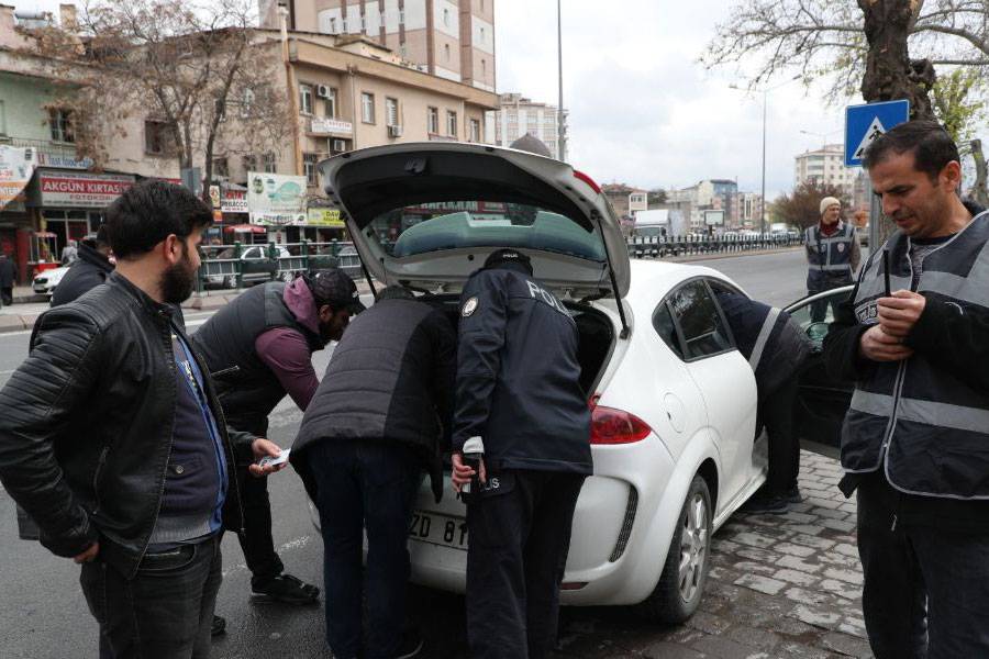 İçişleri Bakanlığı, ülke kapsamındaki 81 ilde, okul çevrelerini ve okul