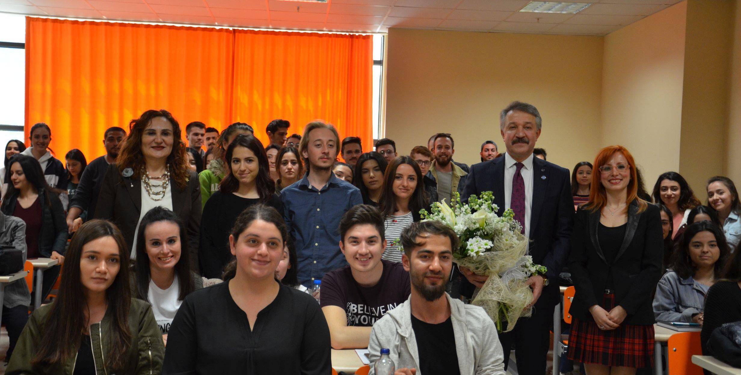 Ege Üniversitesi İletişim Fakültesi’ne konuk olan İzmir İl Emniyet Müdür