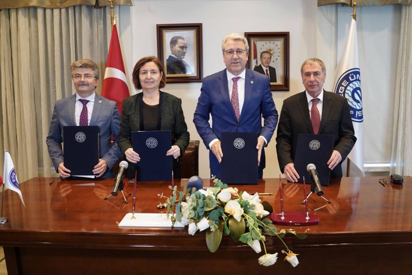 Ege Üniversitesi (EÜ) ve Kuzey Kıbrıs Türk Cumhuriyeti (KKTC) Kamu