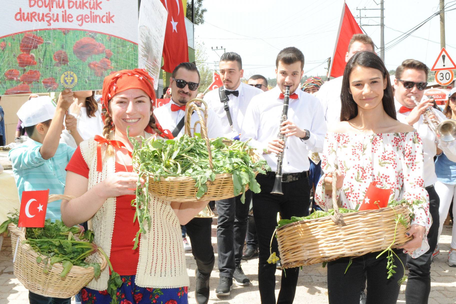 İzmir Buca Karacaağaç Köyü, yetişen ot ve bitki yemeklerini tanıtmak,