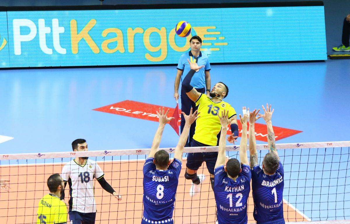 2018 – 2019 Voleybol Sezonu Efeler Ligi Play-off Yarı Final
