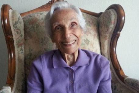 KKTC’nin ilk Türk kadın gazetecisi Bedia Okan yaşamını yitirdi. İzmir