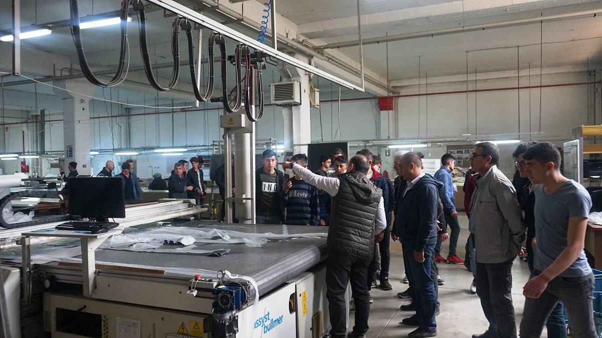 ‘MOSDER’ Mobilya Sektörünü Tanıttı Isparta Yalvaç Mesleki ve Teknik Anadolu Lisesi mobilya ve iç