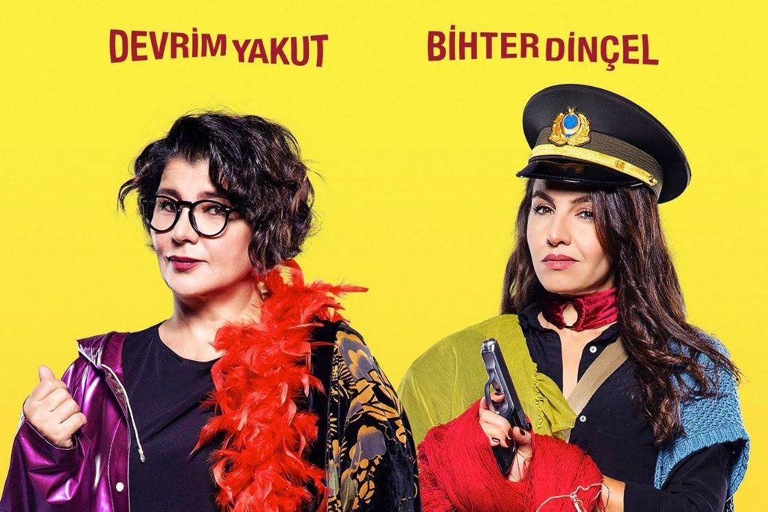 Devrim Yakut ve Bihter Dinçel’i aynı sahnede buluşturan “Manik Atak”