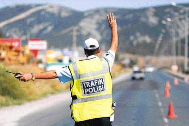 İçişleri Bakanlığı, yaz mevsiminin yaklaşması ile birlikte olası trafik kazalarının