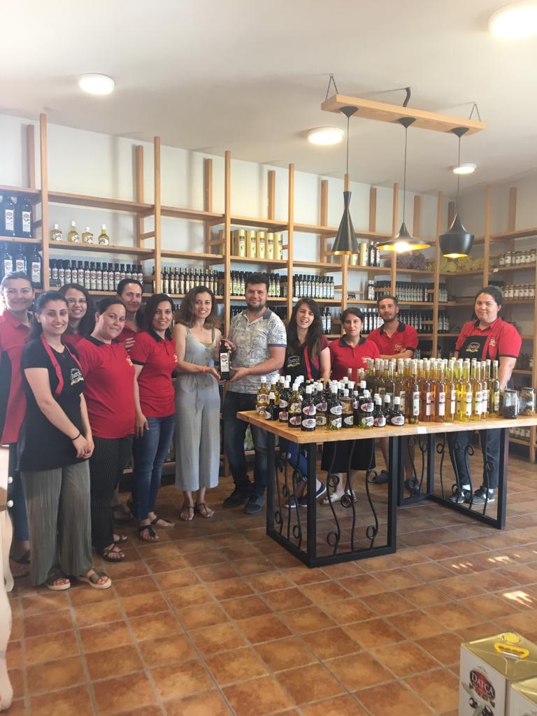 Londra’da geleneksel olarak düzenlenen Zeytinyağı Kalite Yarışması’nda Datça Köy Ürünleri