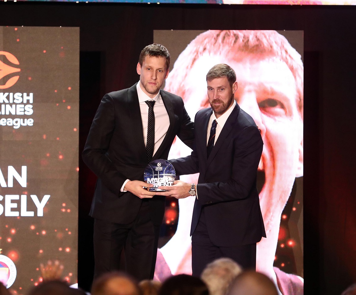 EuroLeague Sezonun En Değerli Oyuncusu Jan Vesely Oldu Türk Hava Yolları EuroLeague Ödül Töreni, Vitoria’da bulunan Avrupa Kongre