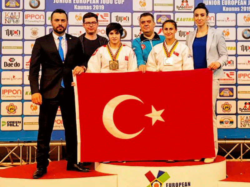 Sporcularımız Jüdoka Kupasından Madalya İle Döndü Litvanya’nın Kaunas kentinde yapılan Judoka Gençler Avrupa Kupası müsabakalarından sporcularımız