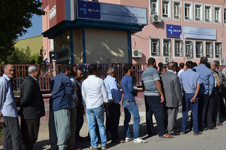 Hazine ve Maliye Bakanı Berat Albayrak, işsizlikte en kötü sürecin