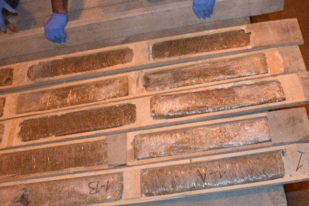 Türkiye’ye giriş yapmak üzere İpsala Gümrük Sahasına gelen bir tır