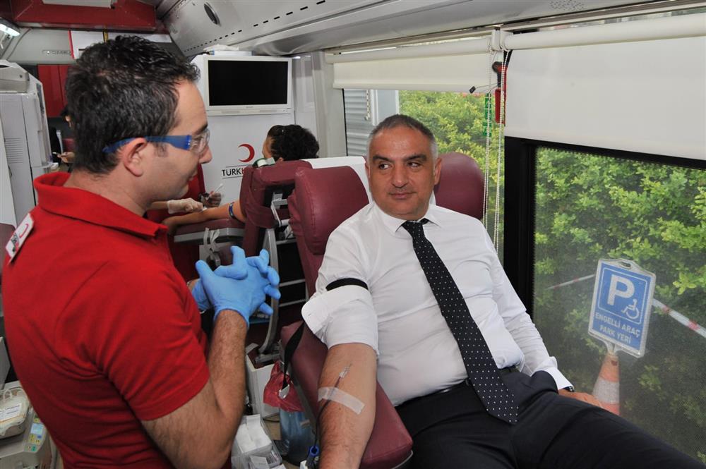 Bakan Ersoy’dan Kızılay’a Anlamlı Destek Kuruluşunun 151’inci yılını kutlayan Kızılay’a Kültür ve Turizm Bakanlığı’ndan da