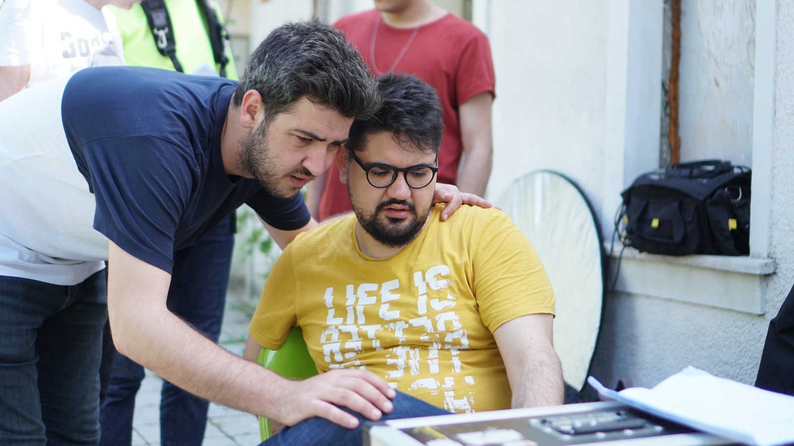 Tireli yönetmen Ozan Sertdemir, yeni filmi “Teşekkürler Süpermen”in çekimini tamamladı.