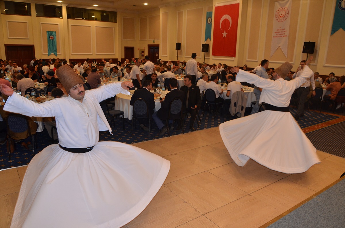 Sağlık Sen İzmir 2 No’lu Şube tarafından organize edilen iftar