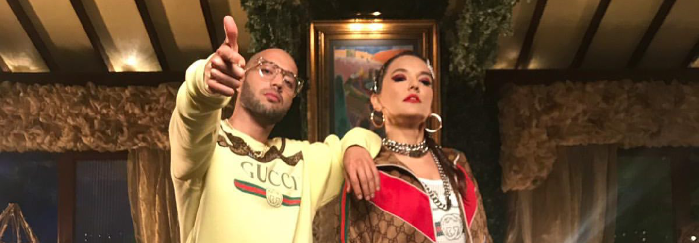 Demet Akalın Coşkulu Kalabalığı Paylaştı 28 Haziran’da şarkıcı Ben Fero’yla şarkısı çıkacak olan Demet Akalın