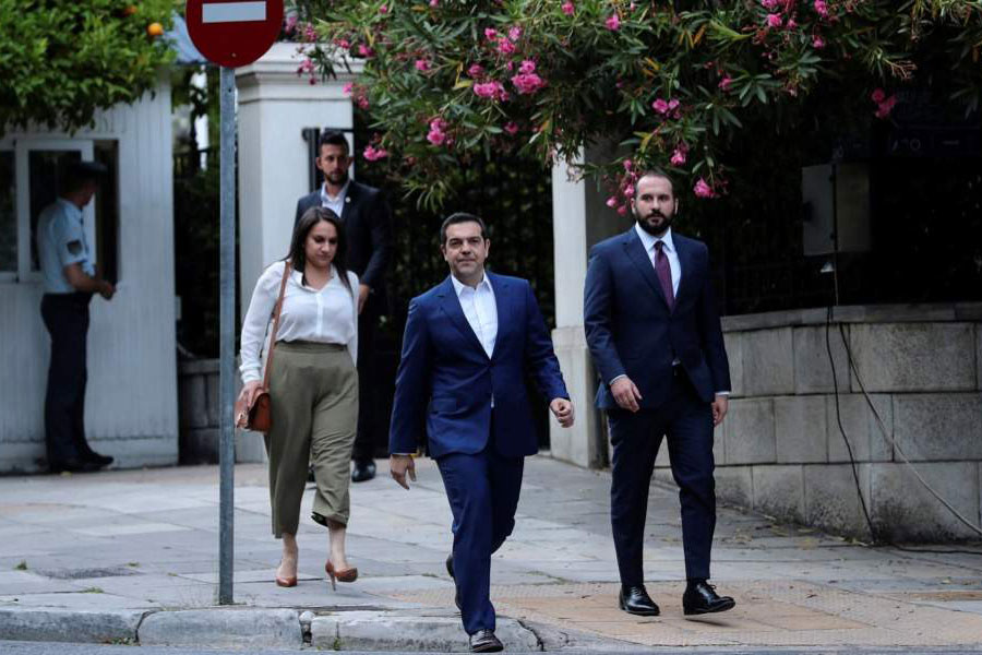 //////Başbakan Çipras, Cumhurbaşkanı’ndan Parlamento’yu Feshetmesini İstedi//////// Yunanistan Başbakanı Aleksis Çipras,