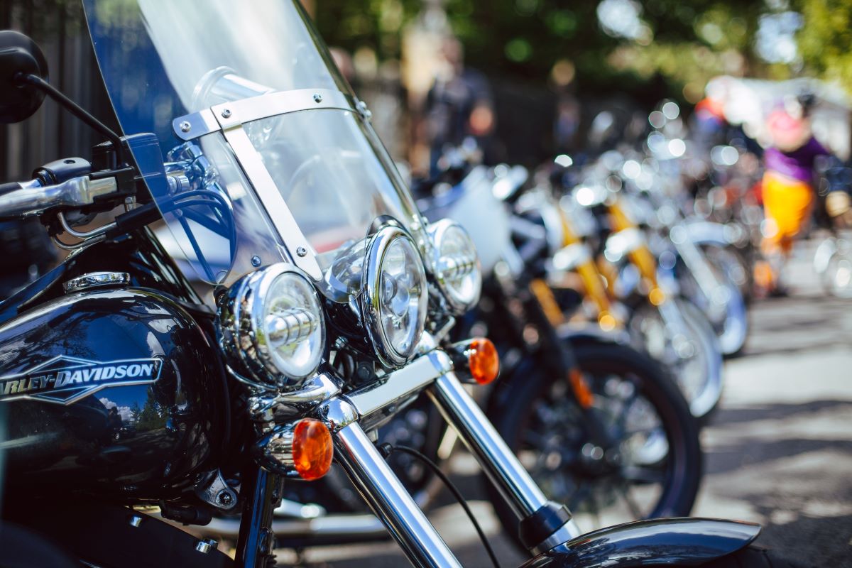 Ankara’da otomobil ve motosiklete olan ilgi artarken minibüs ve otobüs
