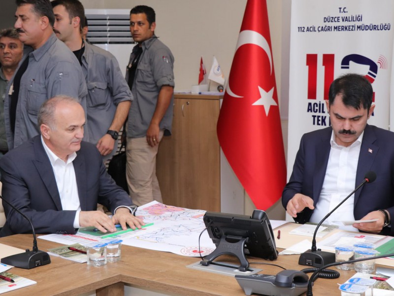 Düzce’de yaşanan sel felaketi sonrası devletin zirvesinden ziyaretler devam ediyor.
