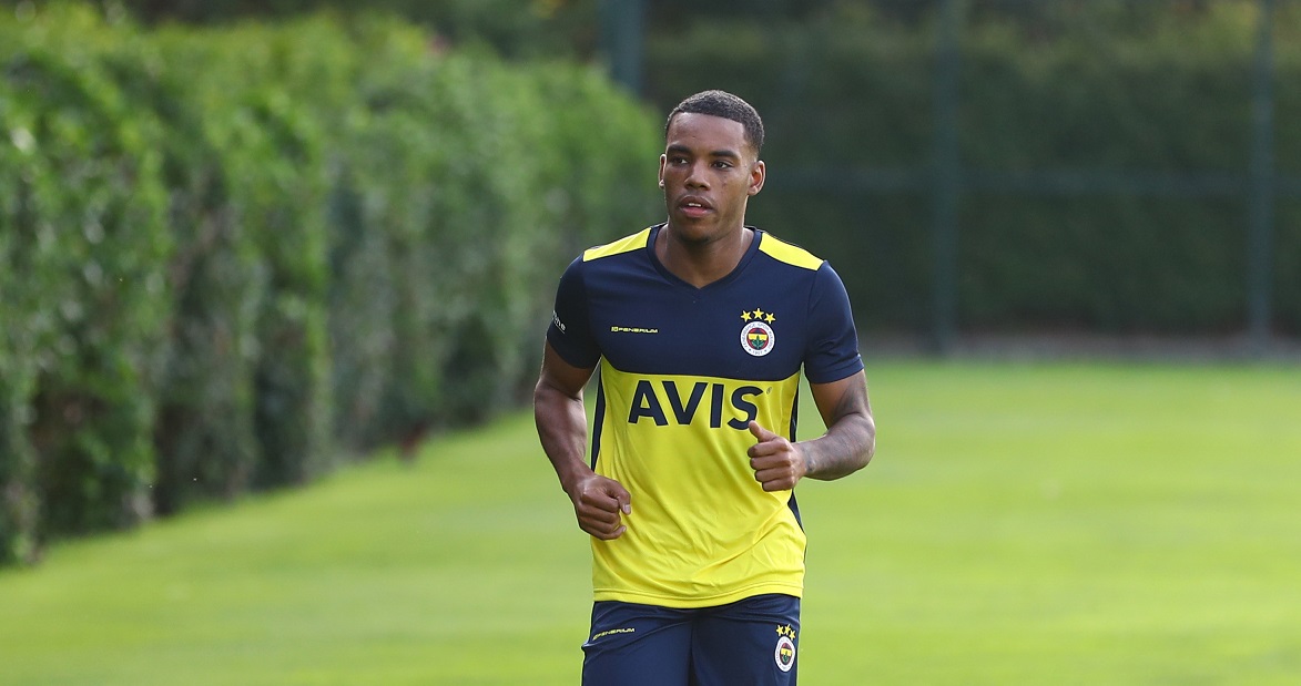 Fenerbahçe’nin Al Ittihad takımından satın alma opsiyonuyla birlikte 2 yıllığına