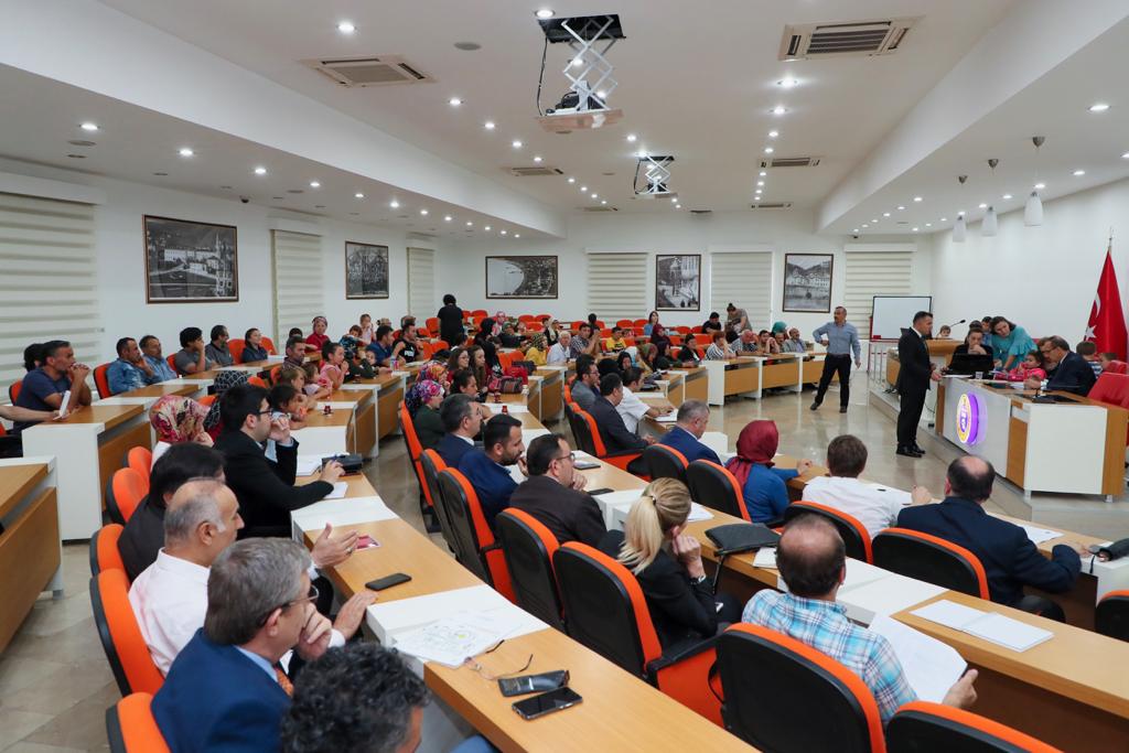 Ordu’da ‘Halk Günü’ toplantılarını sürdüren Vali Seddar Yavuz, bugün de