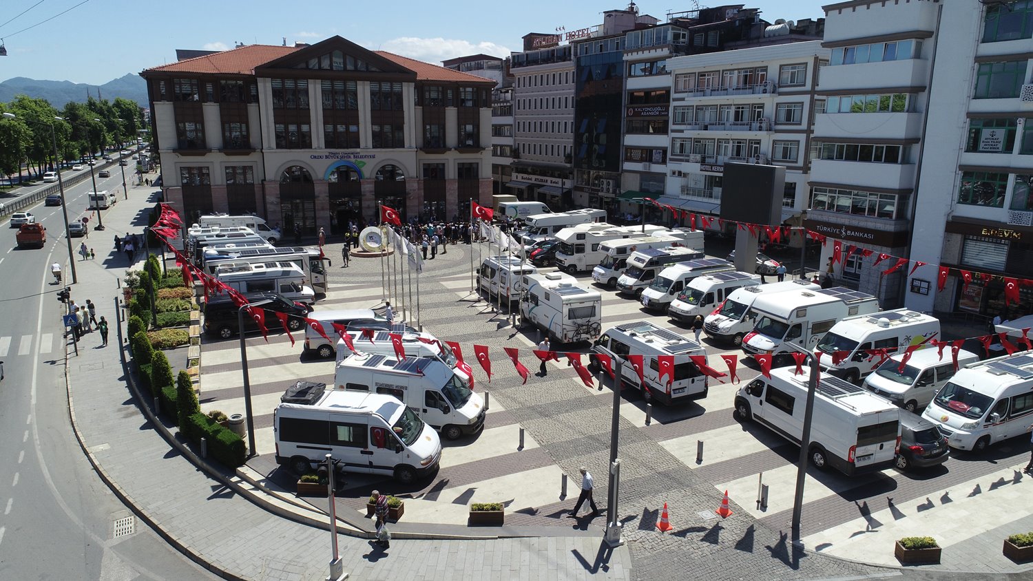 Her yıl Türkiye’nin çeşitli illerini ziyaret eden “Bir Tutkudur Karavan