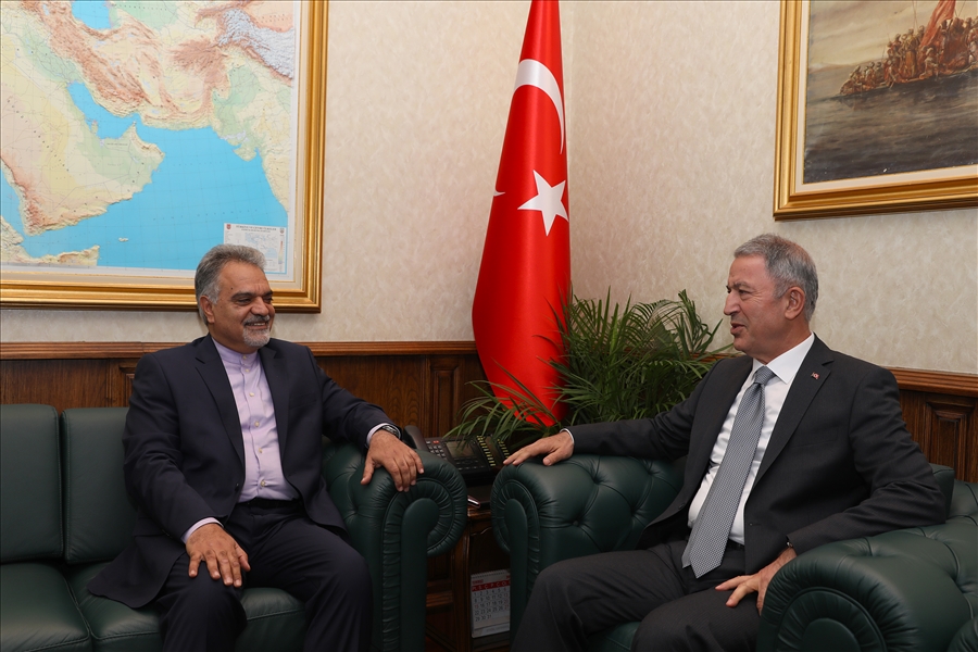 Millî Savunma Bakanı Hulusi Akar, kendisini ziyaret eden İran’ın Ankara