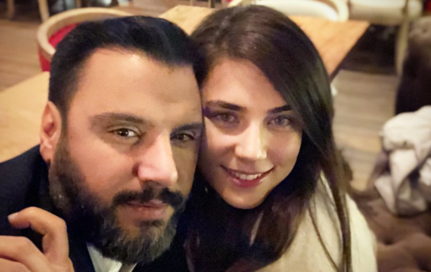 Alişan’dan Duygusal Paylaşım Oyuncu Buse Varol’la 2018’de nikah masasına oturan şarkıcı Alişan anlamlı