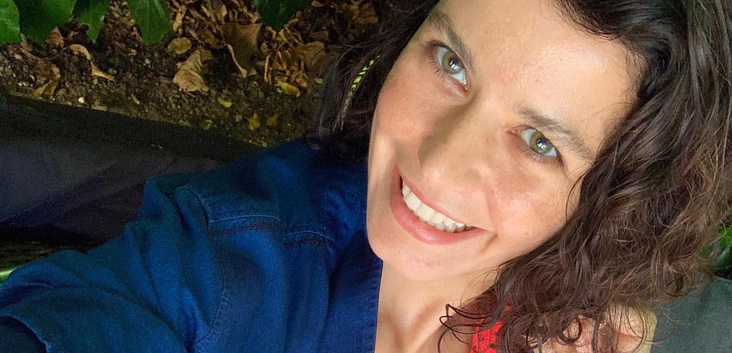 Beren Saat’ten Tatil Pozu Son zamanlarda Kenan Doğulu’yla hakkında birden çok ayrılık dedikosu çıkan