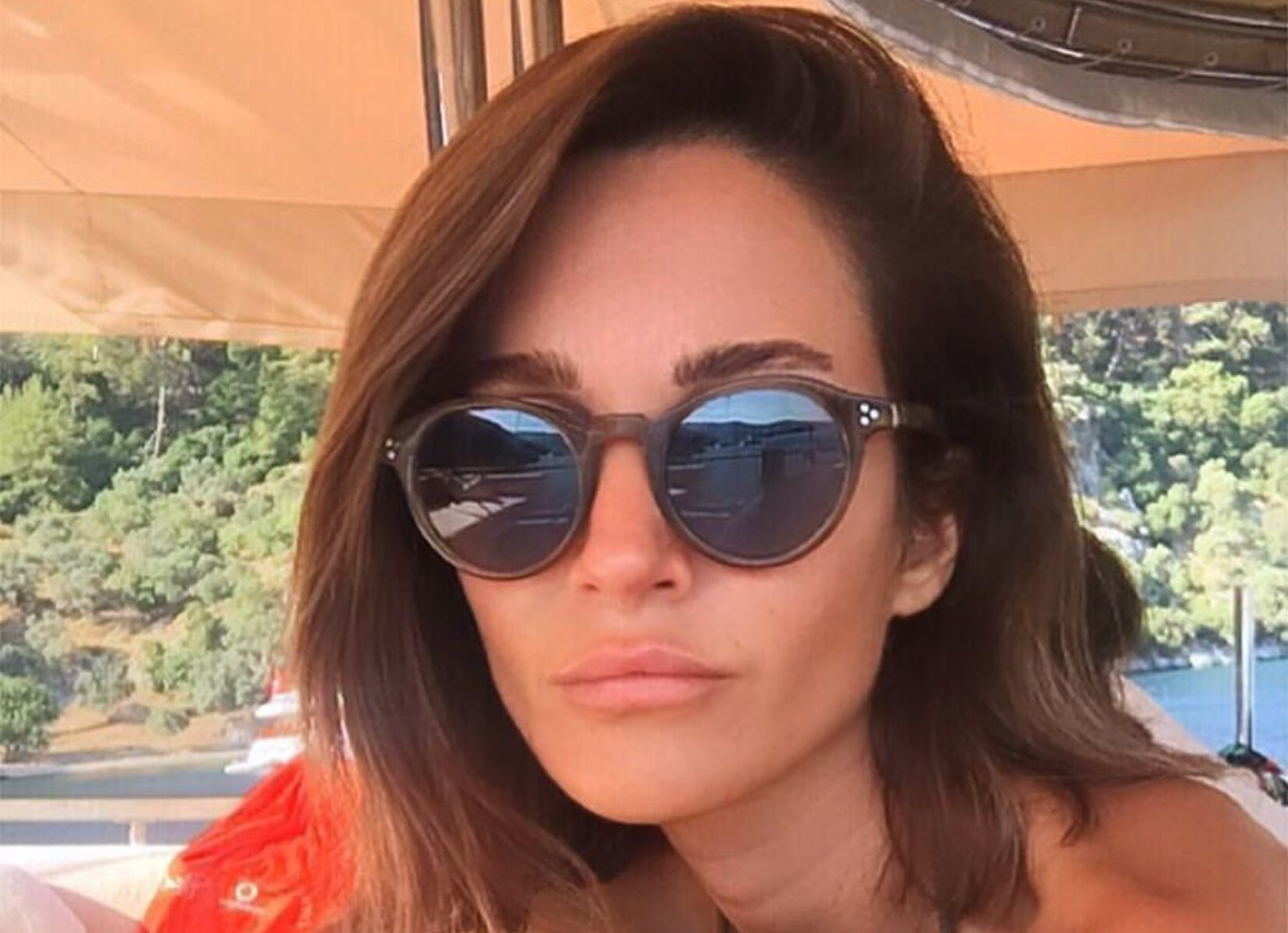 Rojda Demirer Tatilde Son olarak içinde bulunduğu “Geniş Aile Komşu Kızı” filminin setinden