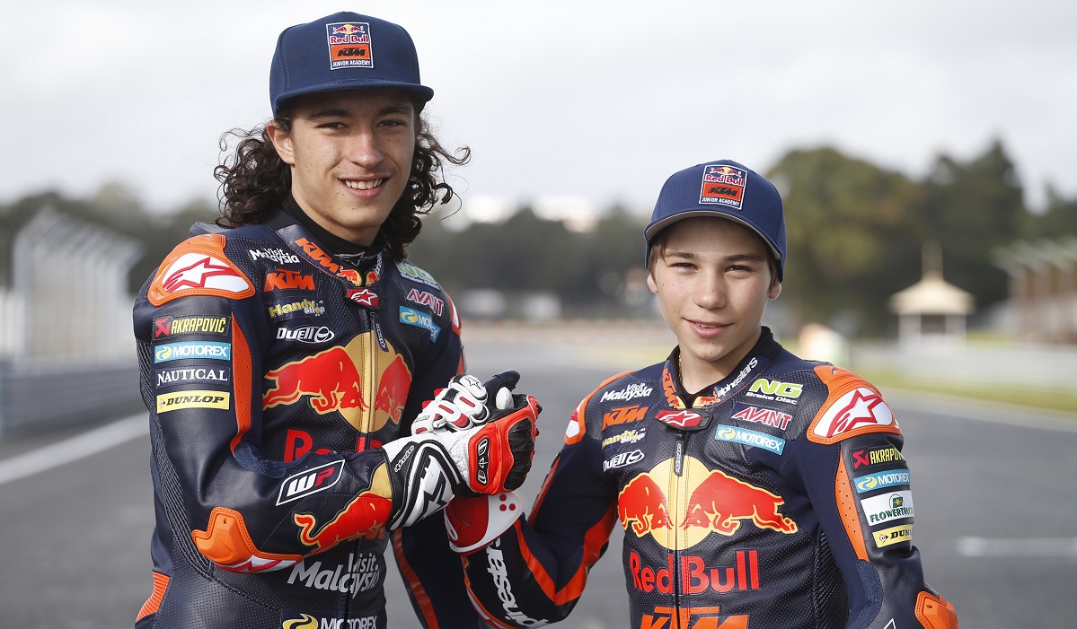 Milli sporcular Can ve Deniz Öncü kardeşler, Çek Cumhuriyeti’nde ilk