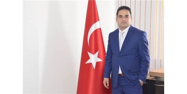 Sağlık Sen İzmir 2 No’lu Şube Başkanı Ekrem Özdemir, Toplum