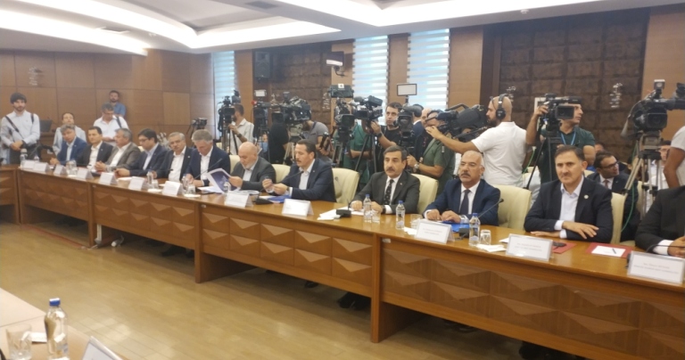 Hükümet Toplu Sözleşme görüşmelerinde kamu çalışanları ve emeklilere 2020 yılı