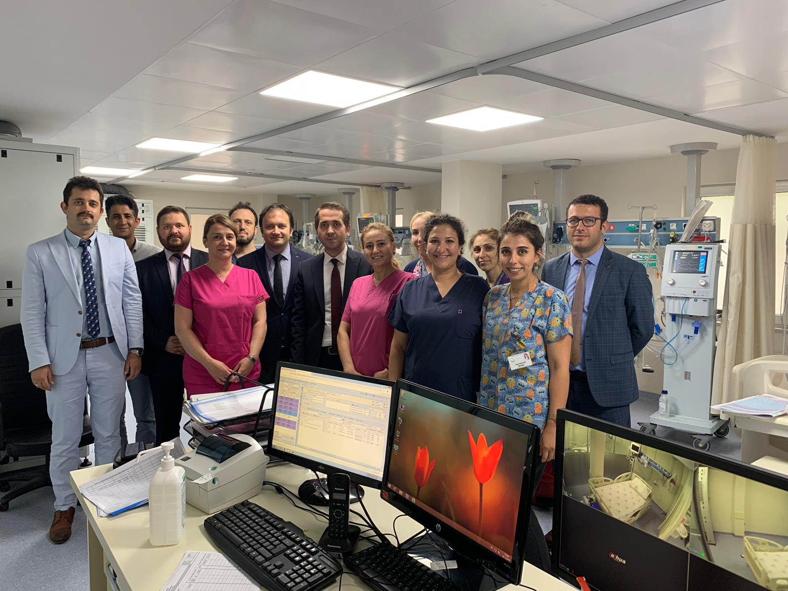 Ordu Devlet Hastanesi’nde 10 Yataklı Yoğun Bakım Ünitesi Açıldı Ordu’da 10 yataklı 3. Basamak yoğun bakım ünitesi hizmete girdi.