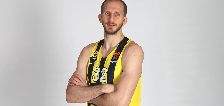 Yeni sezon kadro yapılanması çalışmalarını sürdüren Fenerbahçe Beko, Sinan Güler