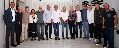 Beşiktaş Teknik Direktörü Abdullah Avcı’ya Eski Takım Oyuncularından Ziyaret Beşiktaş Teknik Direktörü Abdullah Avcı, BJK Nevzat Demir Tesisleri’nde eski