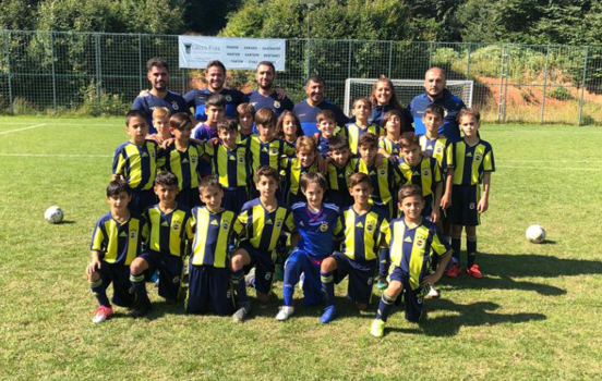 Kartepe Cup’ta mücadele eden Fenerbahçe U10 Takımı, final maçında Antalyaspor’u