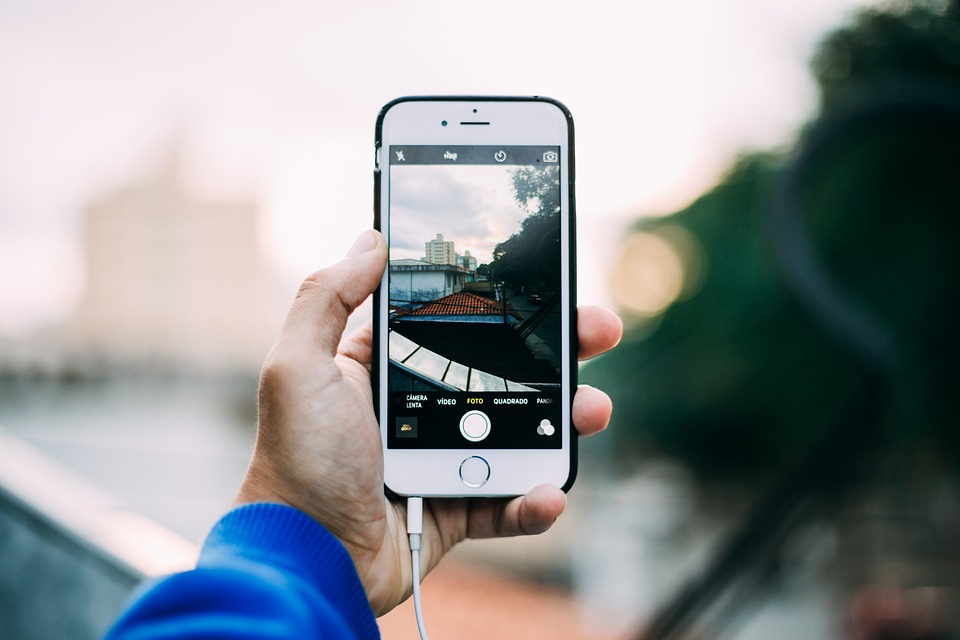 iPhone Kamerası Şimdi Daha Da İyileşti Apple, iOS 13’ün son güncellemesi ile farkını yine ortaya koydu.