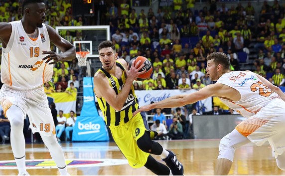 Nando De Colo’dan Harika Performans Fenerbahçe Beko’nun yıldız oyuncusu Nando De Colo, FB’nin 87-80 kazandığı