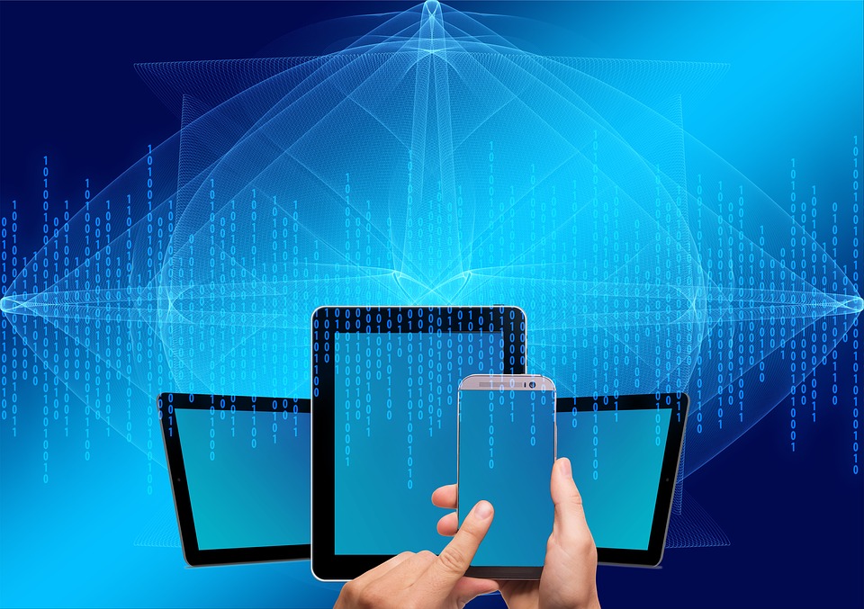 TCL’den Tablete Dönüşebilen Katlanabilir Telefon Çinli elektronik cihaz üreticisi TCL firması, yakın bir gelecekte üçe