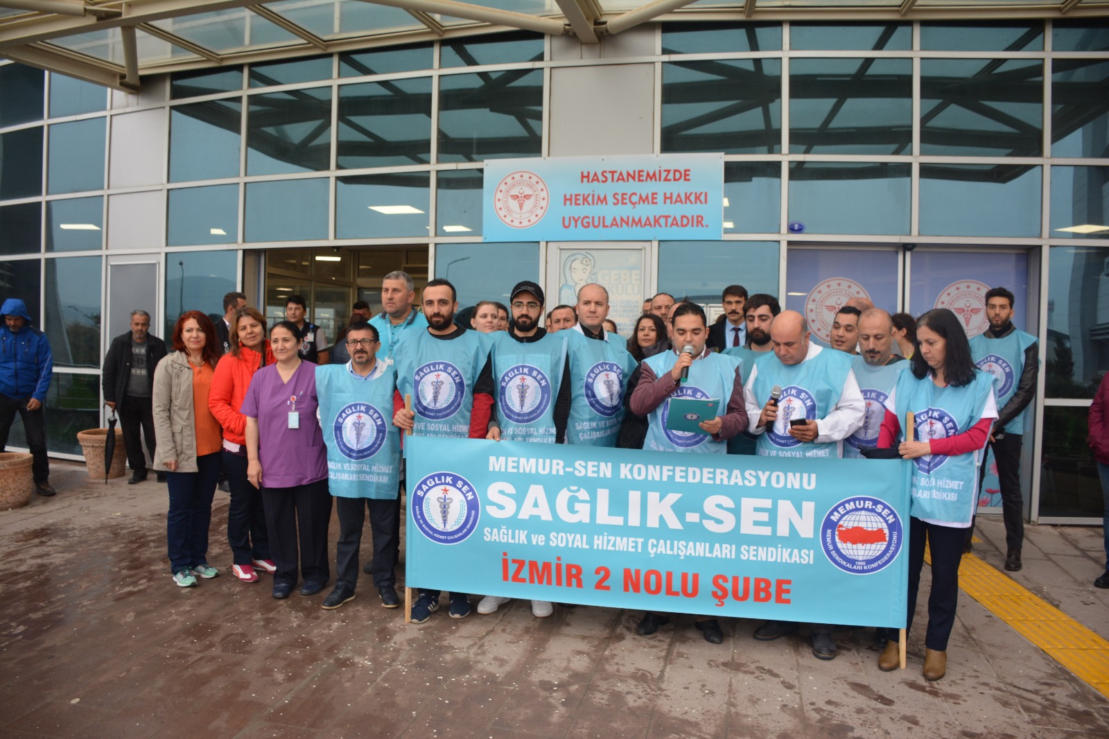 “Ben Hastayım Önce Bana Bakacaksın” Şiddeti ! Geçtiğimiz hafta Torbalı Devlet Hastanesi’nde ‘Ben hastayım önce bana bakacaksın’