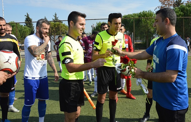 Manisa 1.Amatör Küme A Grubunda 1965 Nurlupınarspor ile Horozköyspor karşı