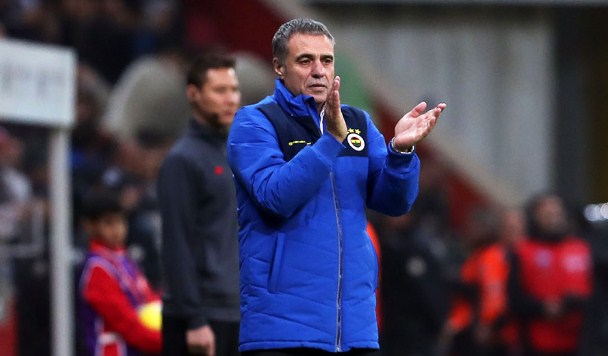 Fenerbahçe Teknik Direktörü Ersun Yanal, İ.M. Kayserispor maçının ardından değerlendirmelerde