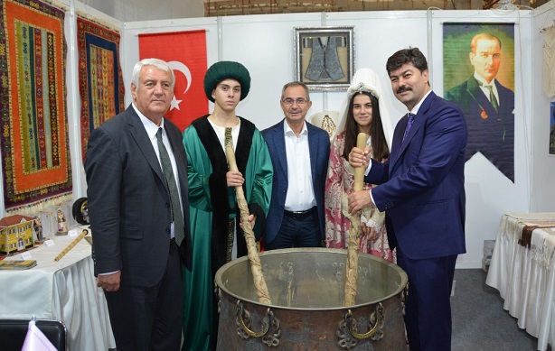 Manisa’nın El Sanatları İstanbul’da Görücüye Çıktı Unutulmakta olan geleneksel meslekler ve ustalar için ulusal ve uluslararası