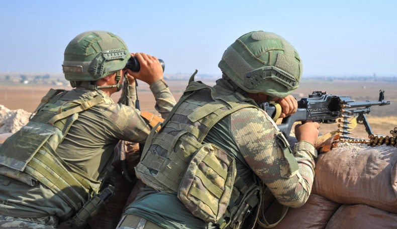 “Teroristler 24 Saatte 11 Saldırı Gerçekleştirdi” Milli Savunma Bakanlığı yaptığı açıklamada: “TSK tarafından Güvenli Bölge tesisine