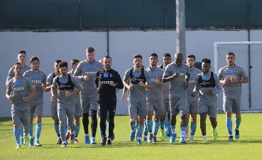 Trabzonspor’da Krasnodar Maçı Hazırlıkları Devam Ediyor Trabzonspor’da UEFA Avrupa Ligi’nde oynanacak Krasnodar maçı hazırlıkları devam ediyor.