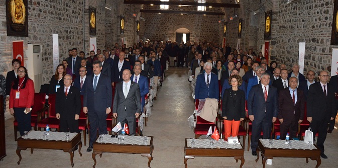 Manisa İl Milli Eğitim Müdürlüğü ve Kızılay Ege Kan Merkezi