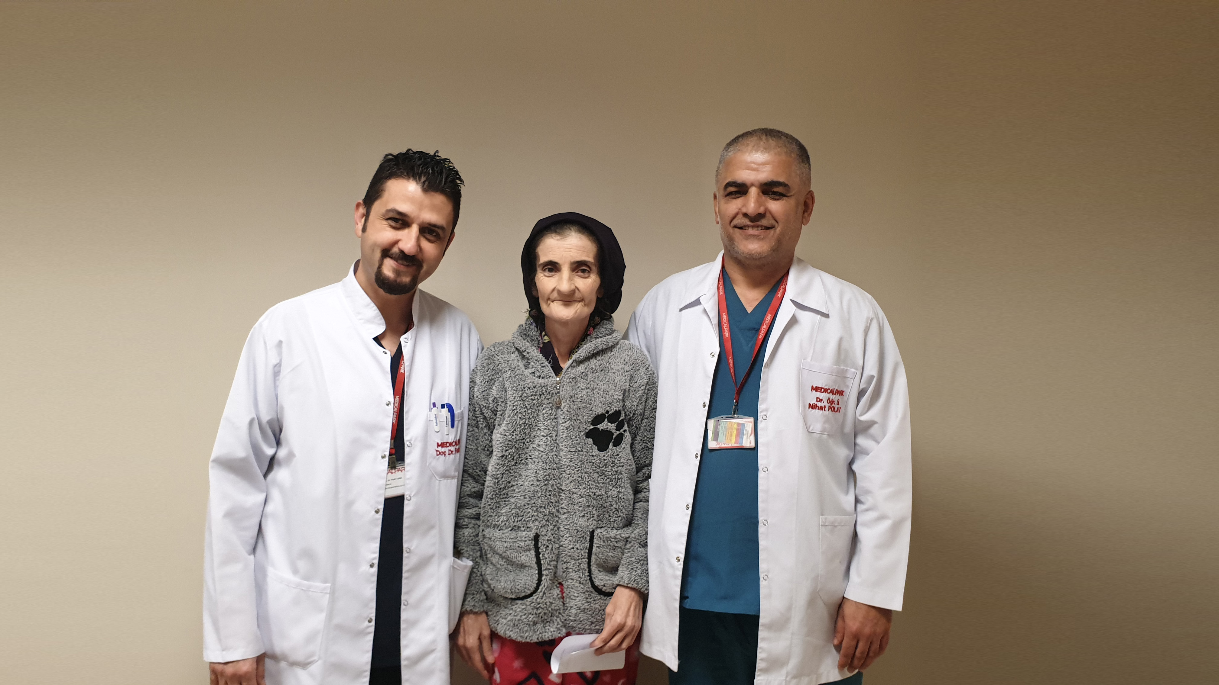 Bağırsakları Tıkanan Nilgün Bayram Ameliyatla Hayata Tutundu Bağırsakları tıkanan 47 yaşındaki Nilgün Bayram 1,5 ayda 70 kilodan