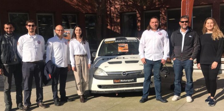İzmir Motorsporları ve Otomobil Kulübü (İMOK) tarafından İzmir Ekonomi Üniversitesi