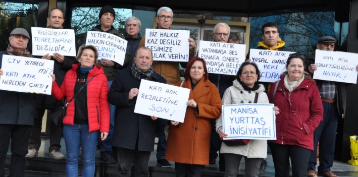 Manisa Yurttaş İnisiyatifi üyeleri, Şehzadeler Belediyesi’nin 2020 yılı katı atık