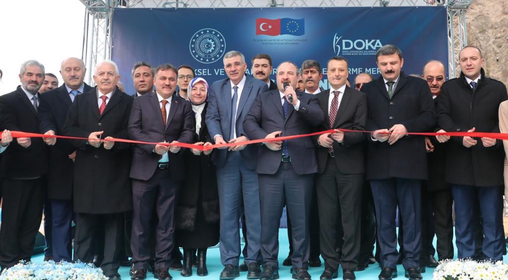 Sanayi ve Teknoloji Bakanı Mustafa Varank, ülkemizin kendi üretim hattına