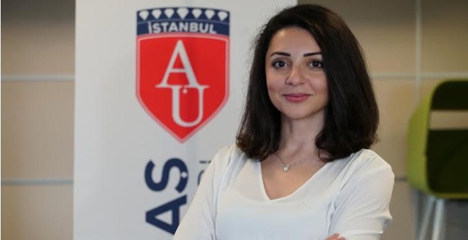 T Tipi İnsan Aranıyor ! Altınbaş Üniversitesi Öğretim Üyesi Dr. Dicle Yurdakul, günümüzde iş yapış